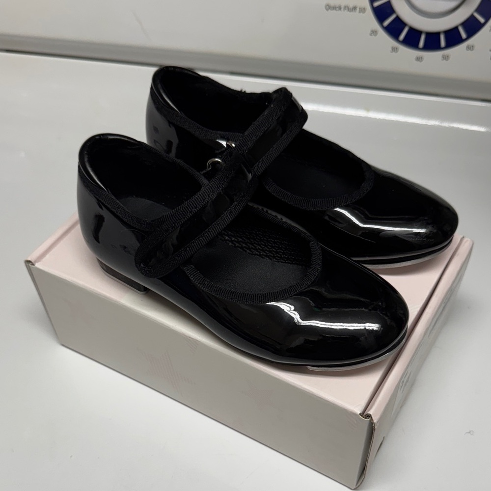 Elegant Black Patent Kids Dress Shoes